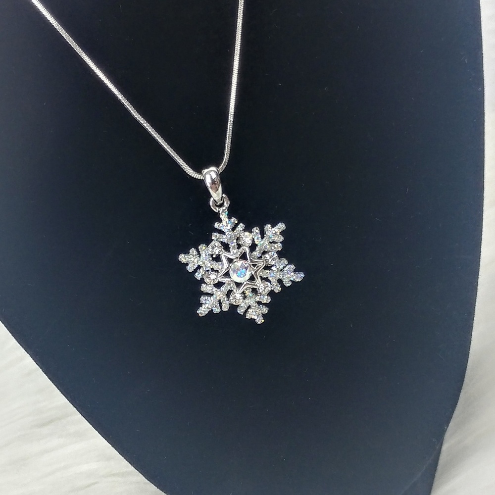Silver Tone Glitter Snowflake Necklace w CZ Stones
